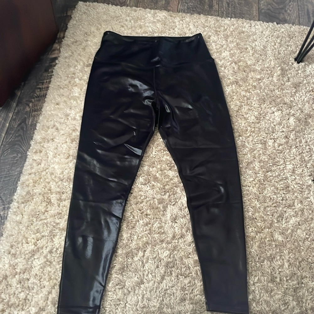 Black leggings